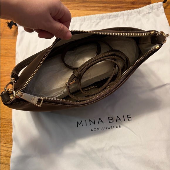 Mina Baie - Addison Nylon - Picture 3 of 4